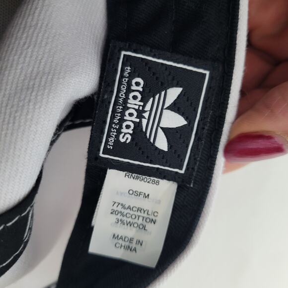 Adidas Black & White Snapback Baseball Cap 82625-2M11 - Picture 5 of 6